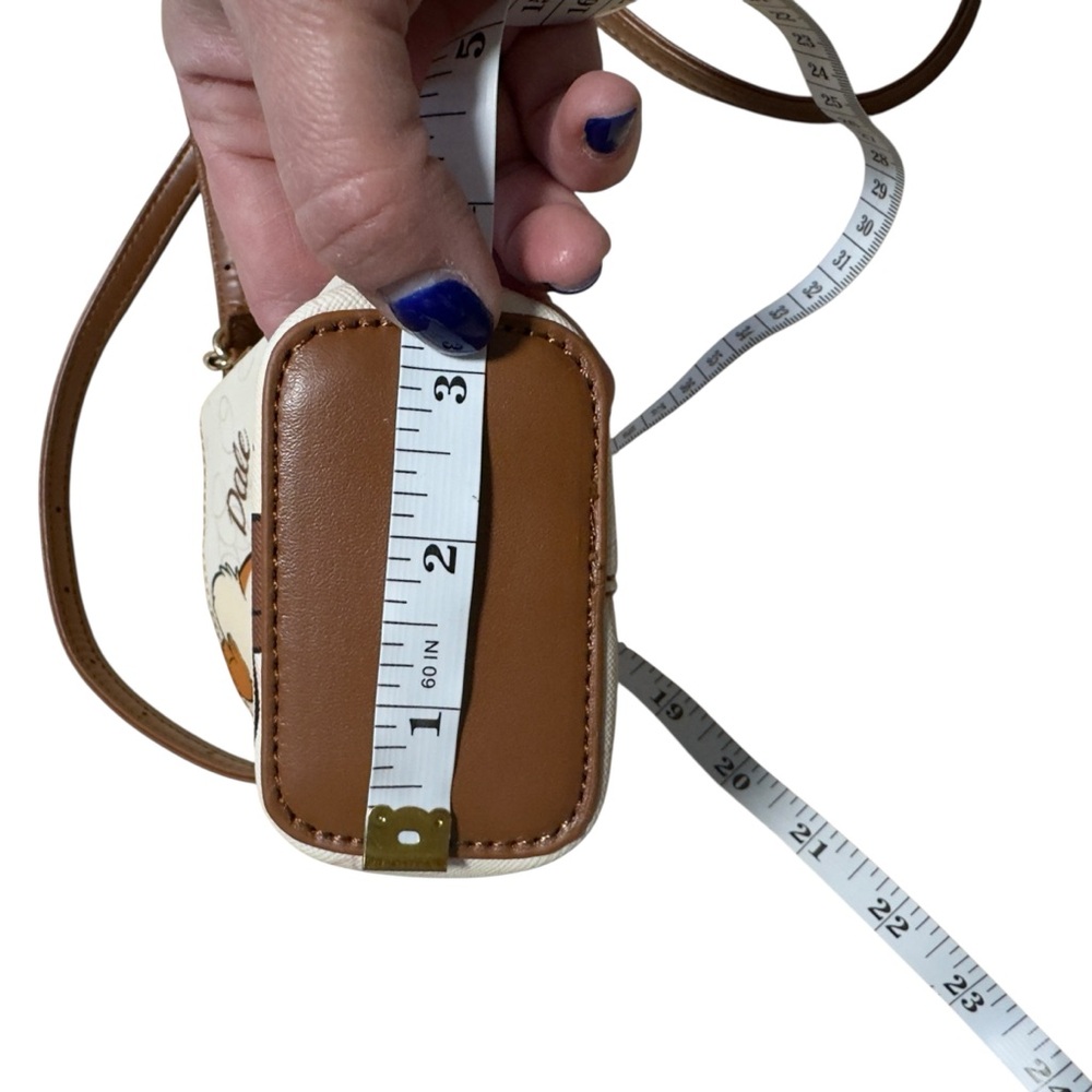 Chip 'n' Dale Cream Crossbody Phone Bag - Picture 6 of 12